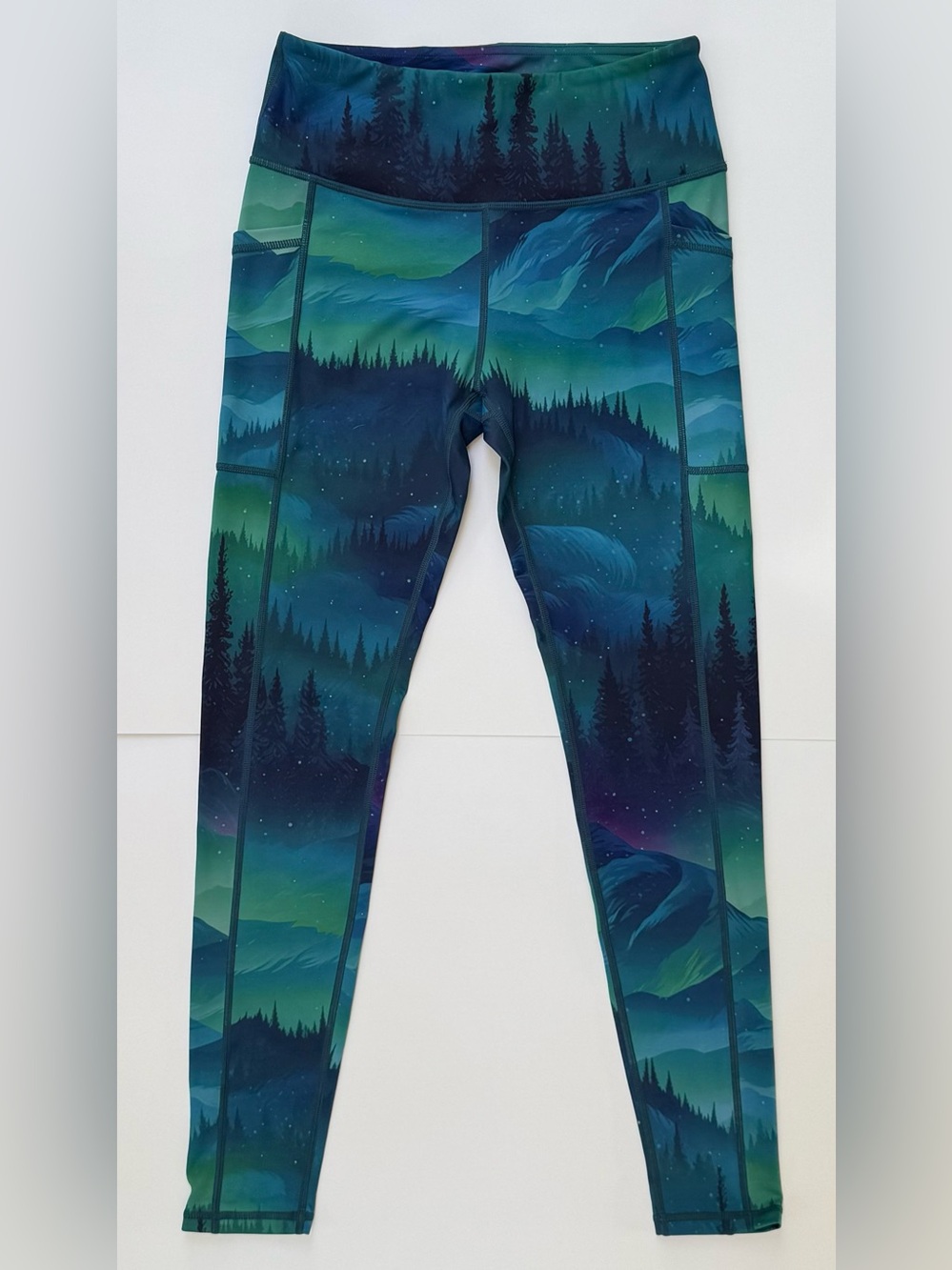 Constantly Varied Gear - Aurora Borealis Full-Length Leggings - Small - Like New